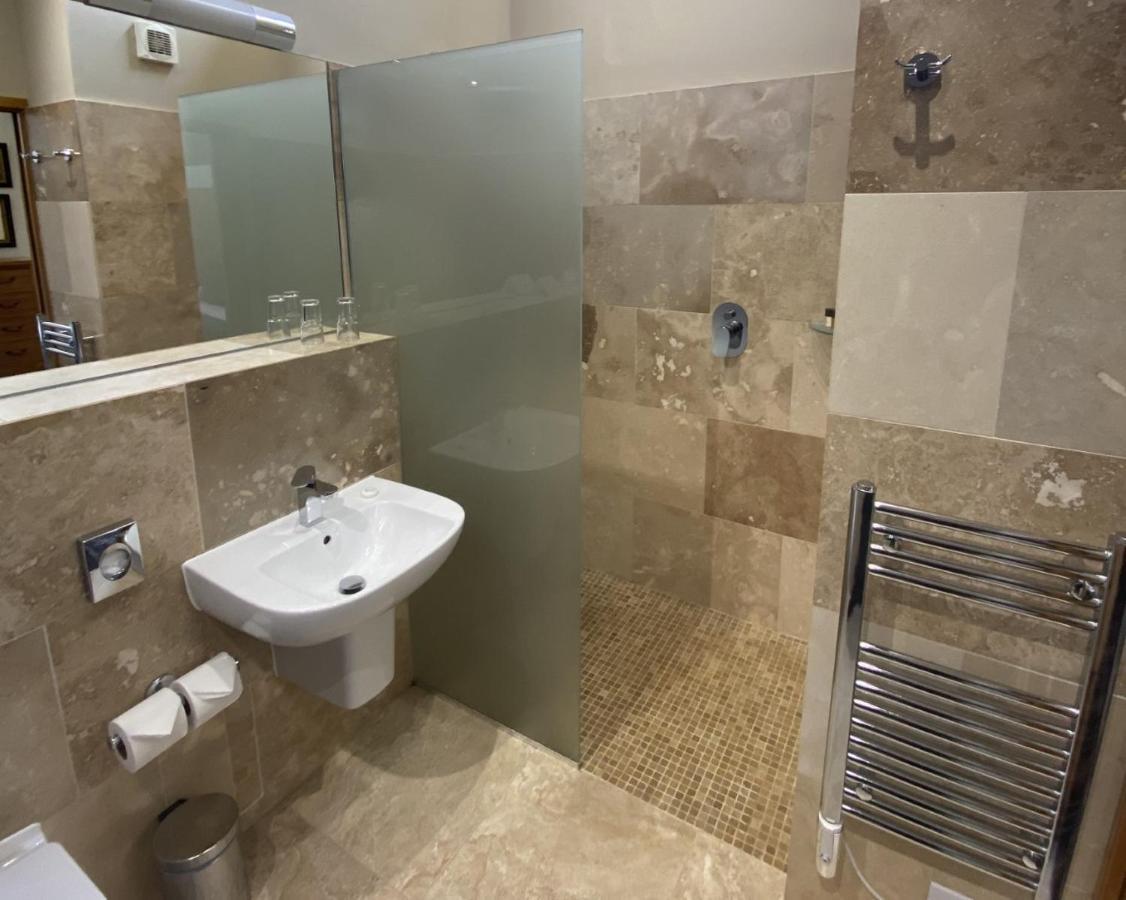 Inn The Carpenters Arms 5*
